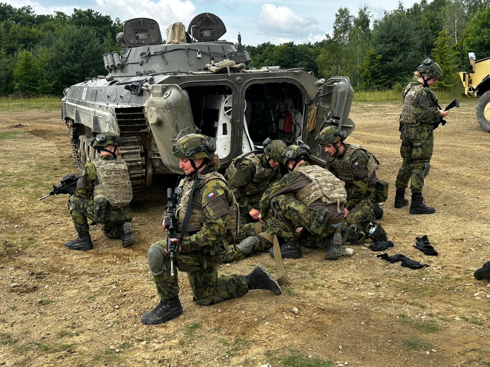 Právě si prohlížíte Continuous Military Training Tested Students of the Military Faculty of Medicine